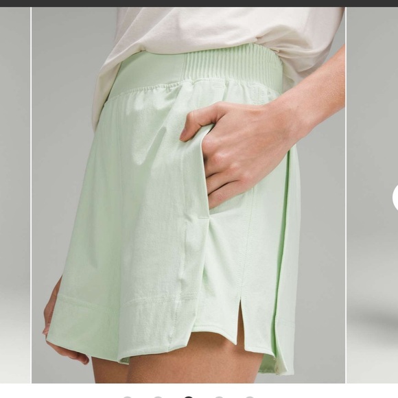 lululemon athletica Pants - Lululemon Stretch Woven Relaxed-Fit High-Rise Short 4"
Kohlrabi Green